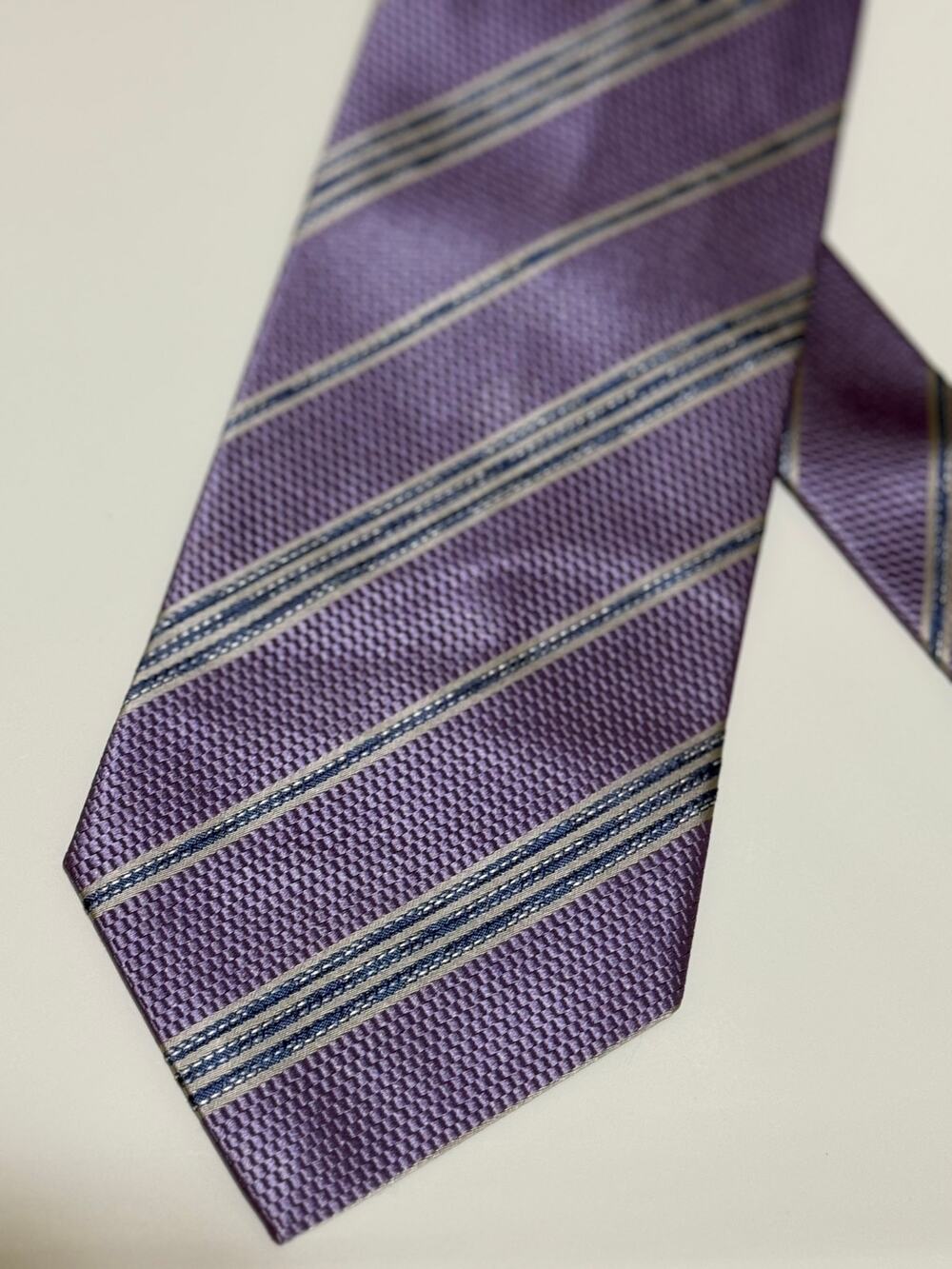 Vintage Metropolitan View 90's Men's Necktie - Tie - Purple Gray Stripe